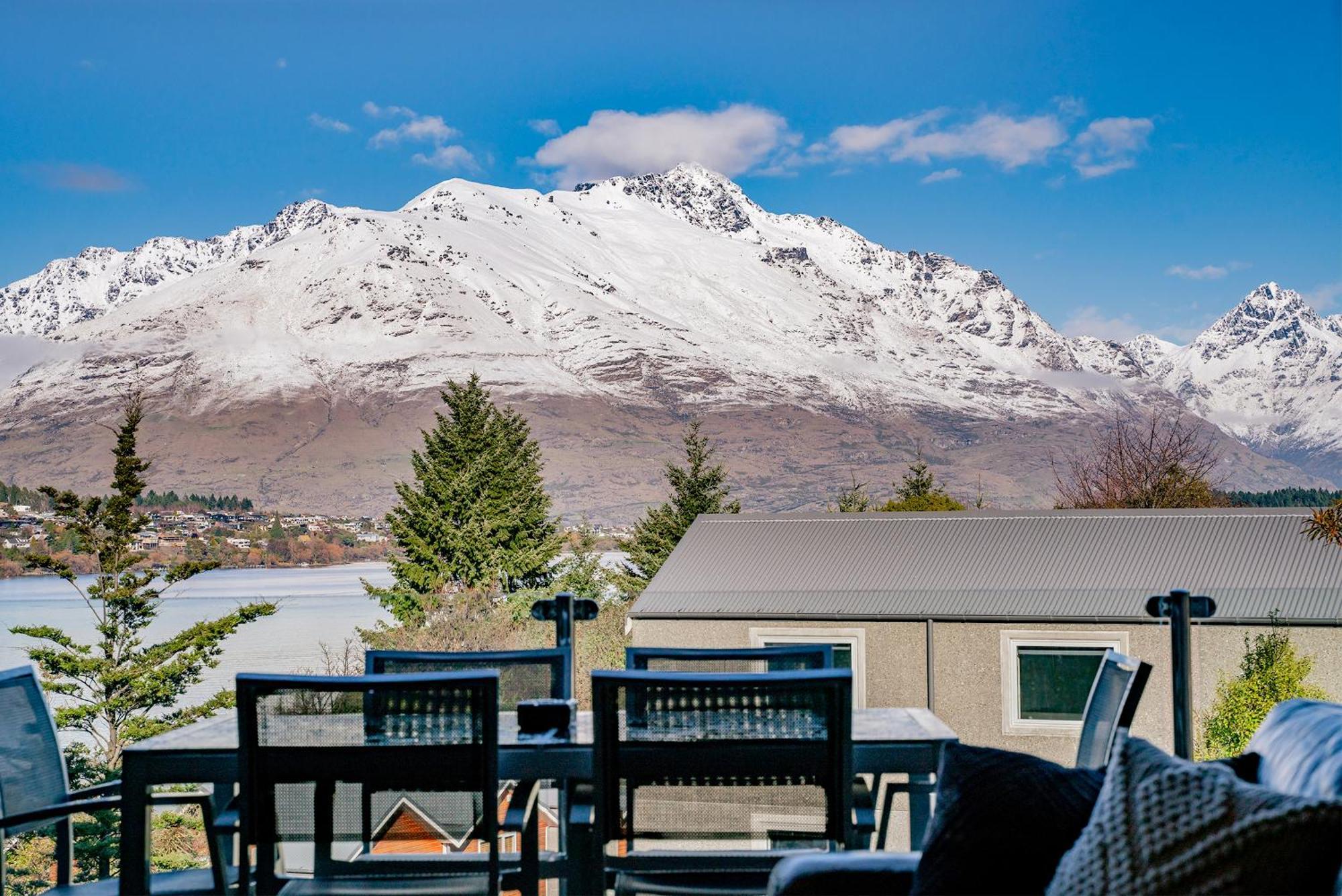 Lakefront Living - 4 Bedrm Apartment Alpine Vilage Queenstown Dış mekan fotoğraf